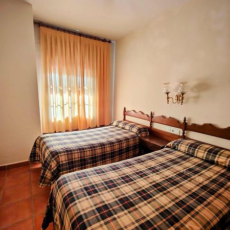 Hostal Montemayor Montemayor del Rio Εξωτερικό φωτογραφία
